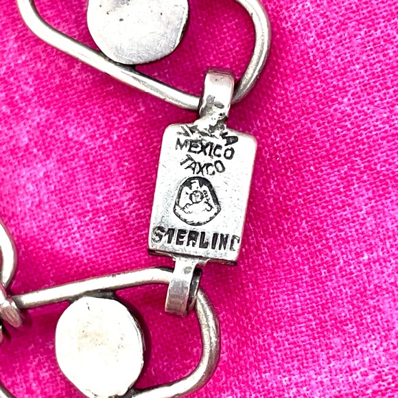 Vitoria De Taxco Handmade Necklace - Picture 3 of 5